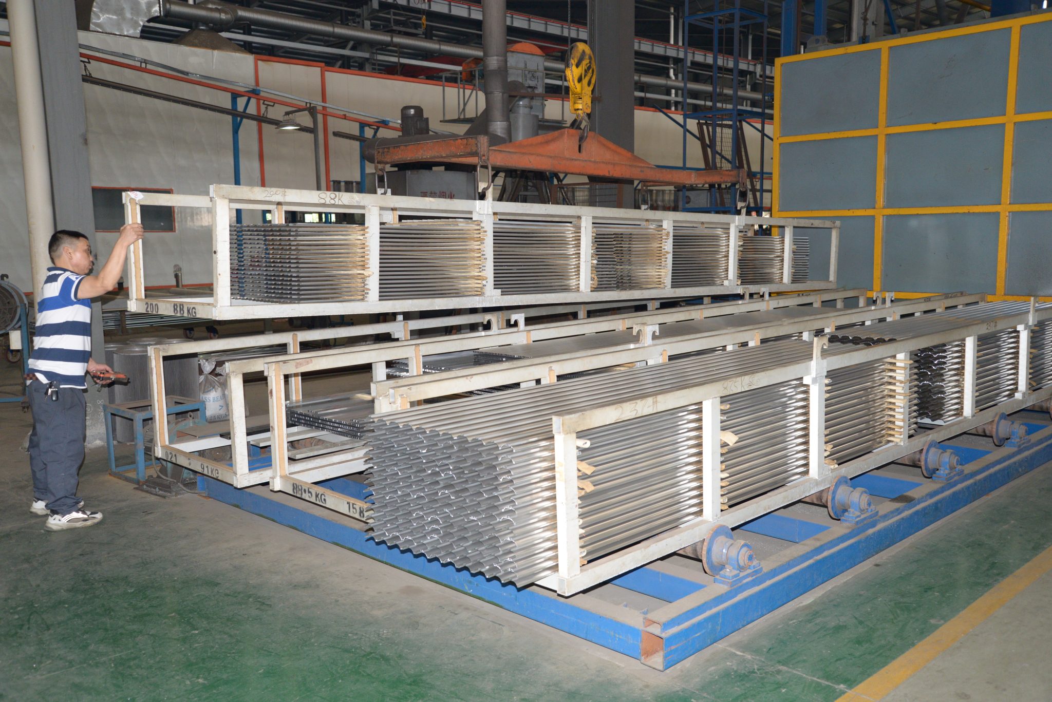 What is 2020 aluminum extrusion hugh aluminum